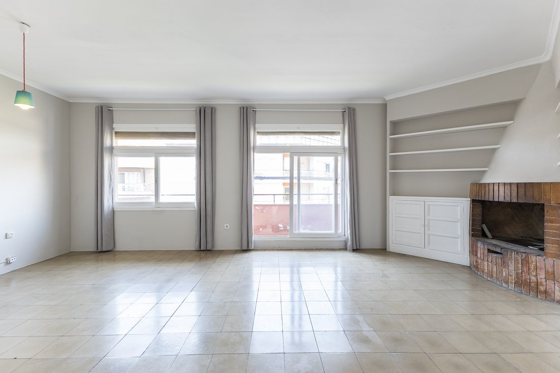 Apartment in Eixample, Barcelona, Spain 2 - 18227014