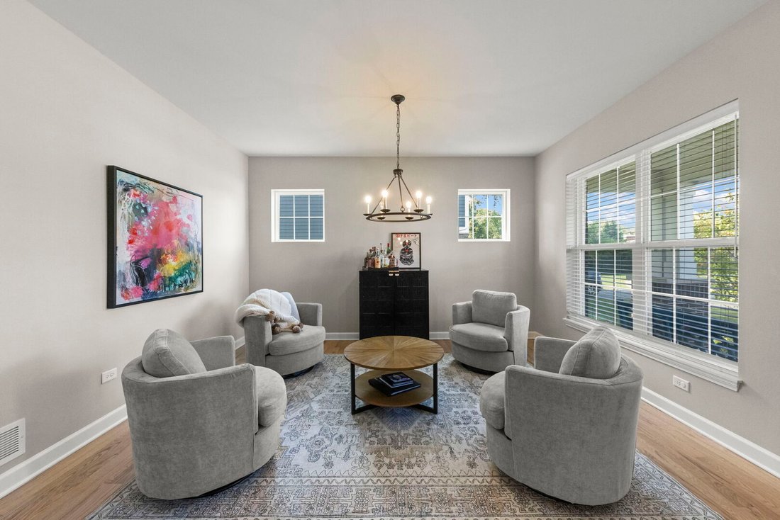 House in Wheaton, Illinois, United States 3 - 18226761