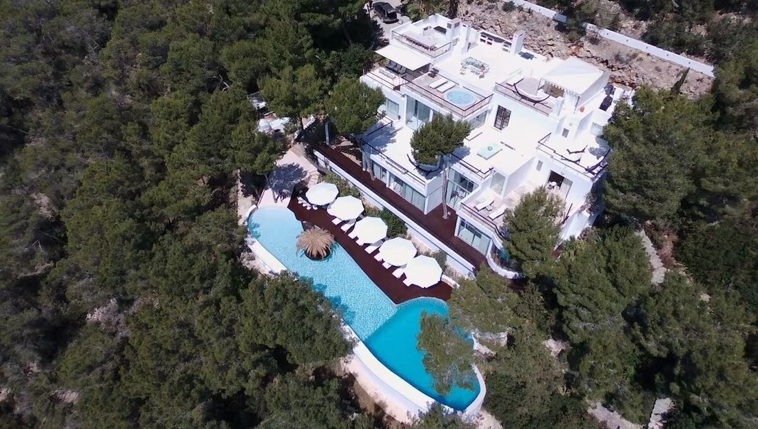 Villa in Sant Jordi de ses Salines, Sant Josep de sa Talaia, Balearic Islands 1 - 18224025