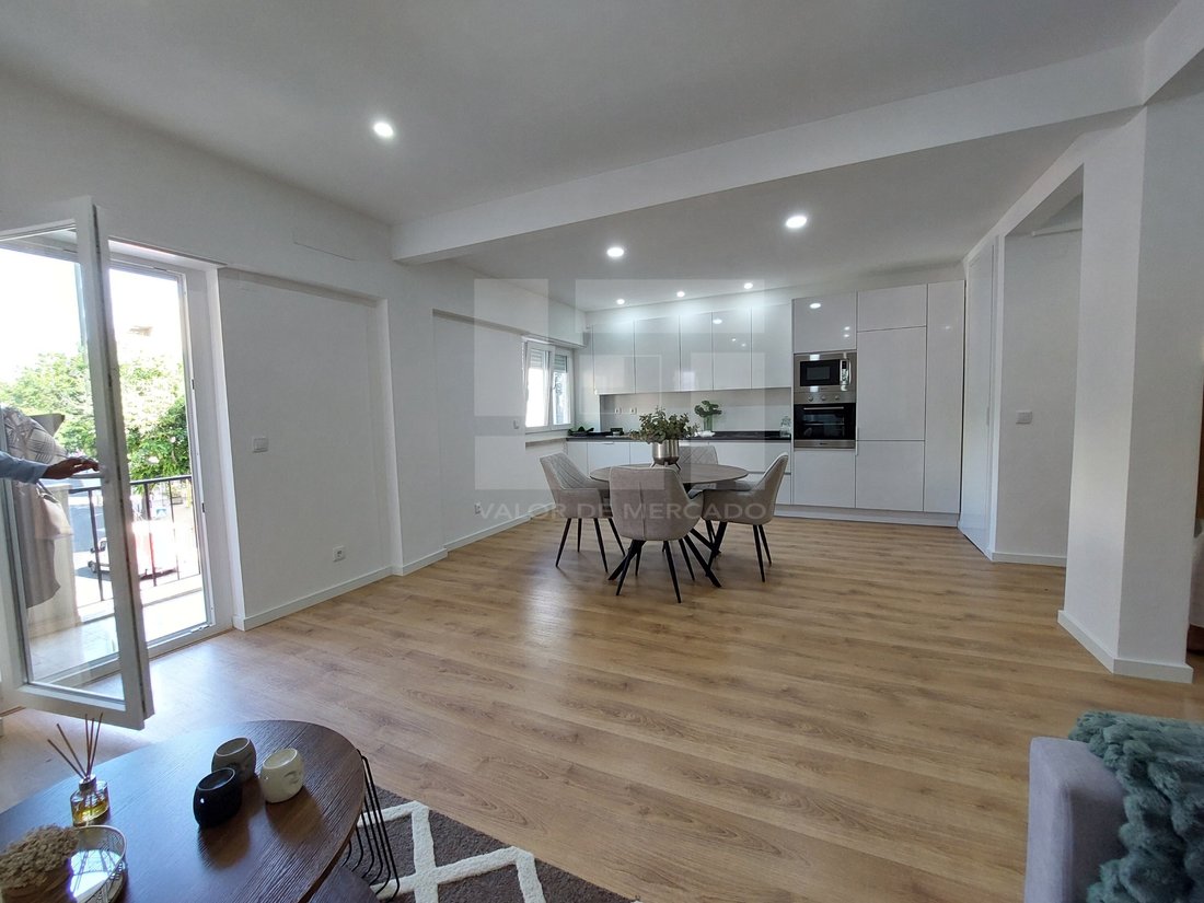 Apartment in Benfica, Lisbon, Portugal 3 - 18230796