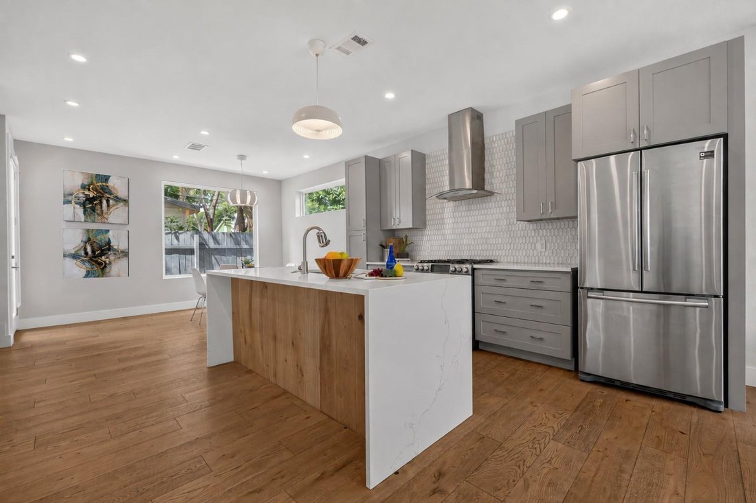 Condo in Austin, Texas, United States 5 - 18227010