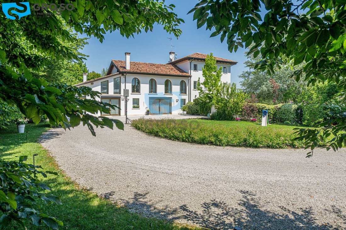 Villa in Casier, Veneto, Italy 3 - 18225389