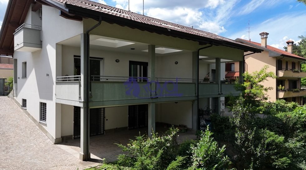 Villa in San Magno-Sant'Ambrogio, Legnano, Lombardy 3 - 18233704