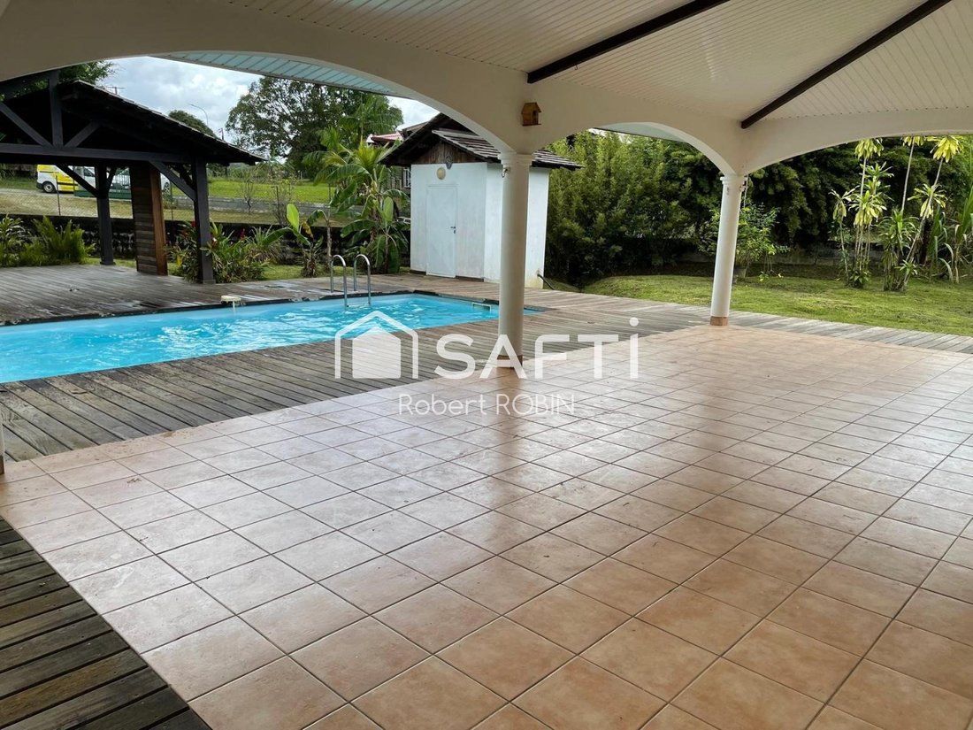 House in France 2 - 18233329