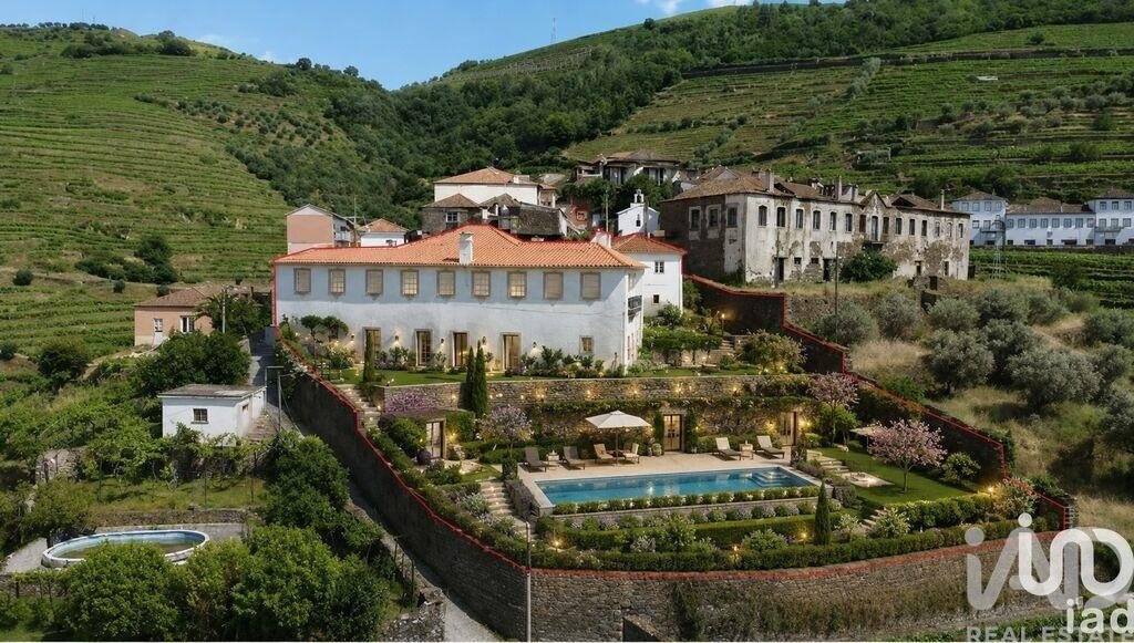 Townhouse in Vilarinho dos Freires, Vila Real District, Portugal 1 - 13017577