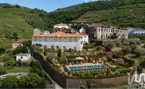 Townhouse in Vilarinho dos Freires, Vila Real District, Portugal 1