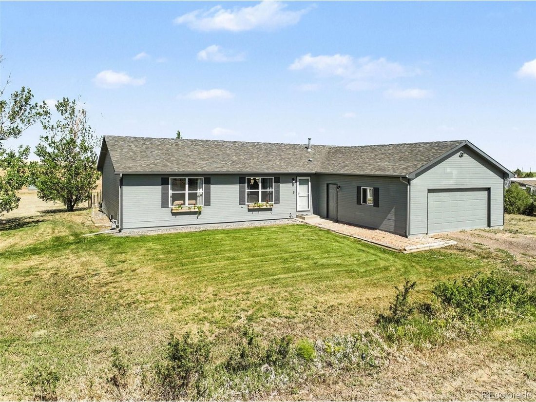 House in Bennett, Colorado, United States 1 - 18233682