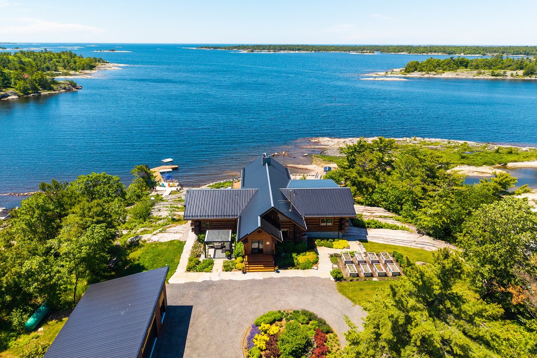 House in Carling, Canada 1 - 18224346
