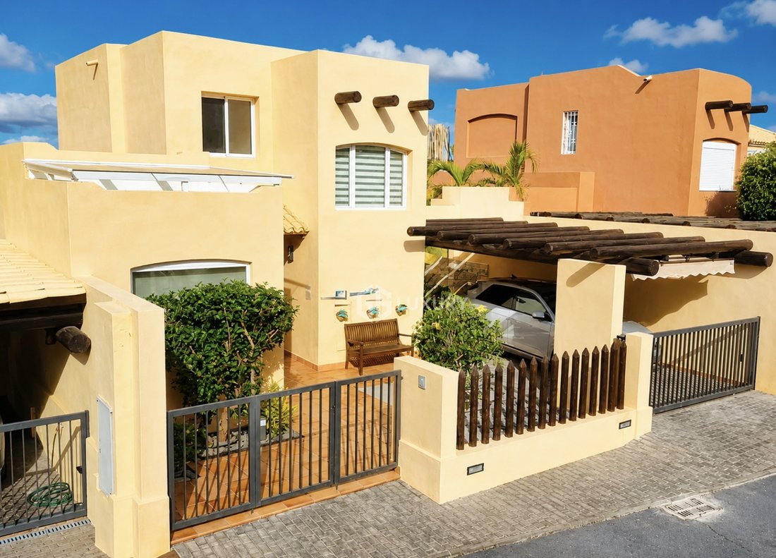 House in La Caleta, Adeje, Canary Islands 1 - 18229736