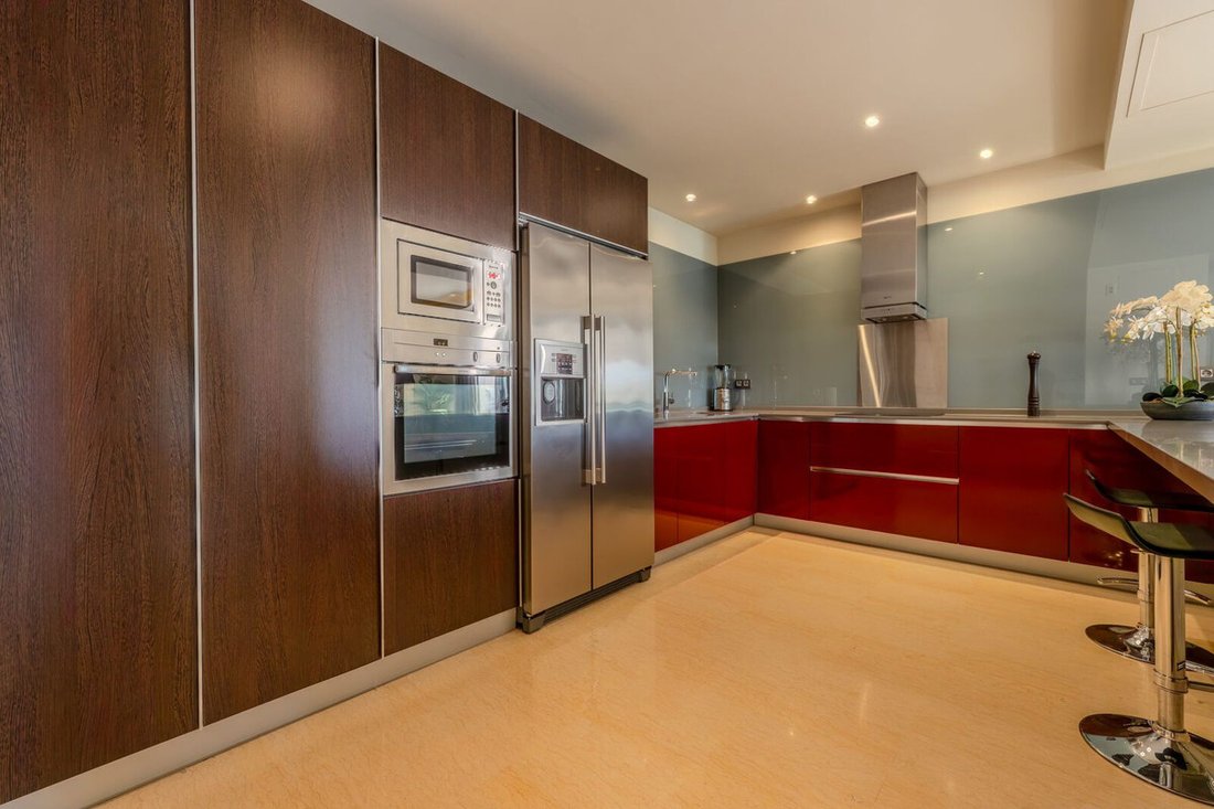 Apartment in Benahavis, Andalusia, Spain 5 - 18223791