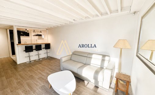 Apartment in Lorette-Martyrs, Paris 9e Arrondissement, Paris 1