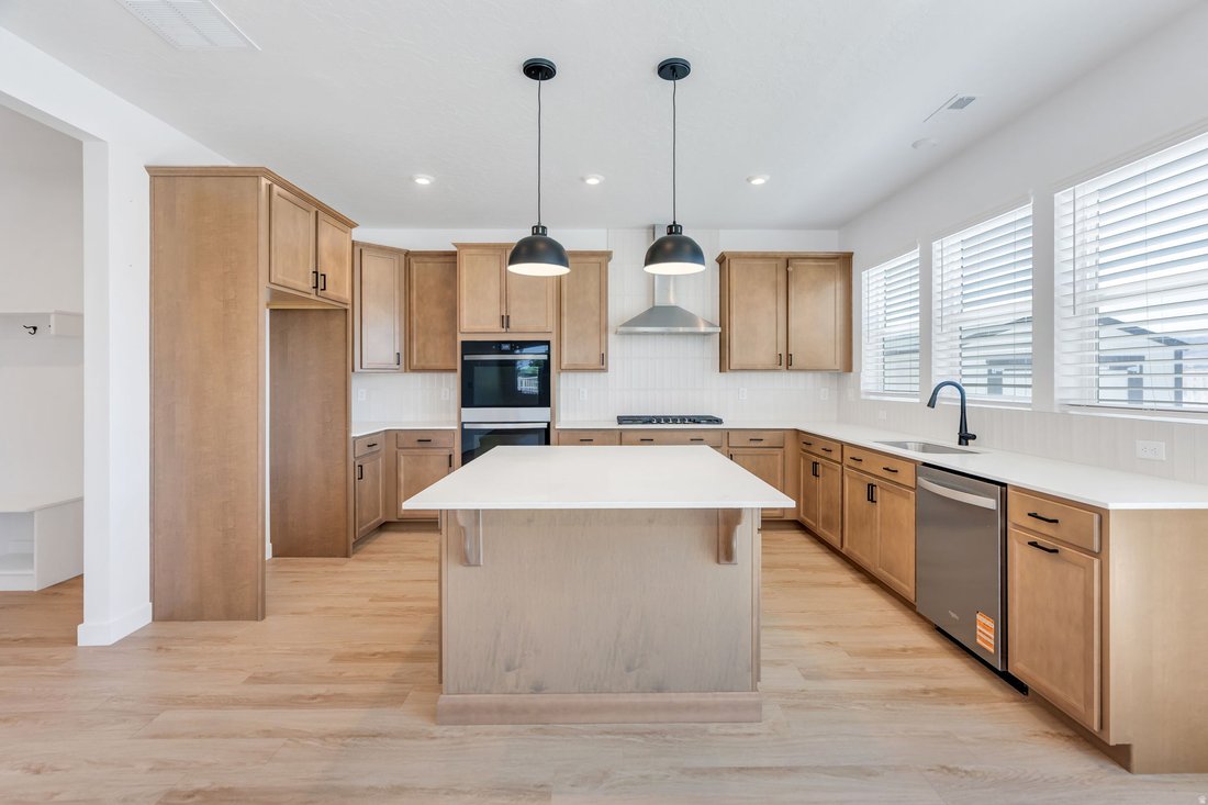 House in Saratoga Springs, Utah, United States 2 - 18233658