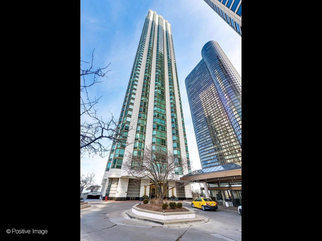 Condo in Chicago, Illinois, United States 1 - 18227047