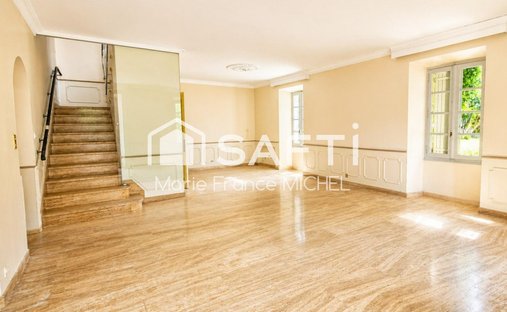 House in Vacqueyras, Provence-Alpes-Côte d'Azur, France 1