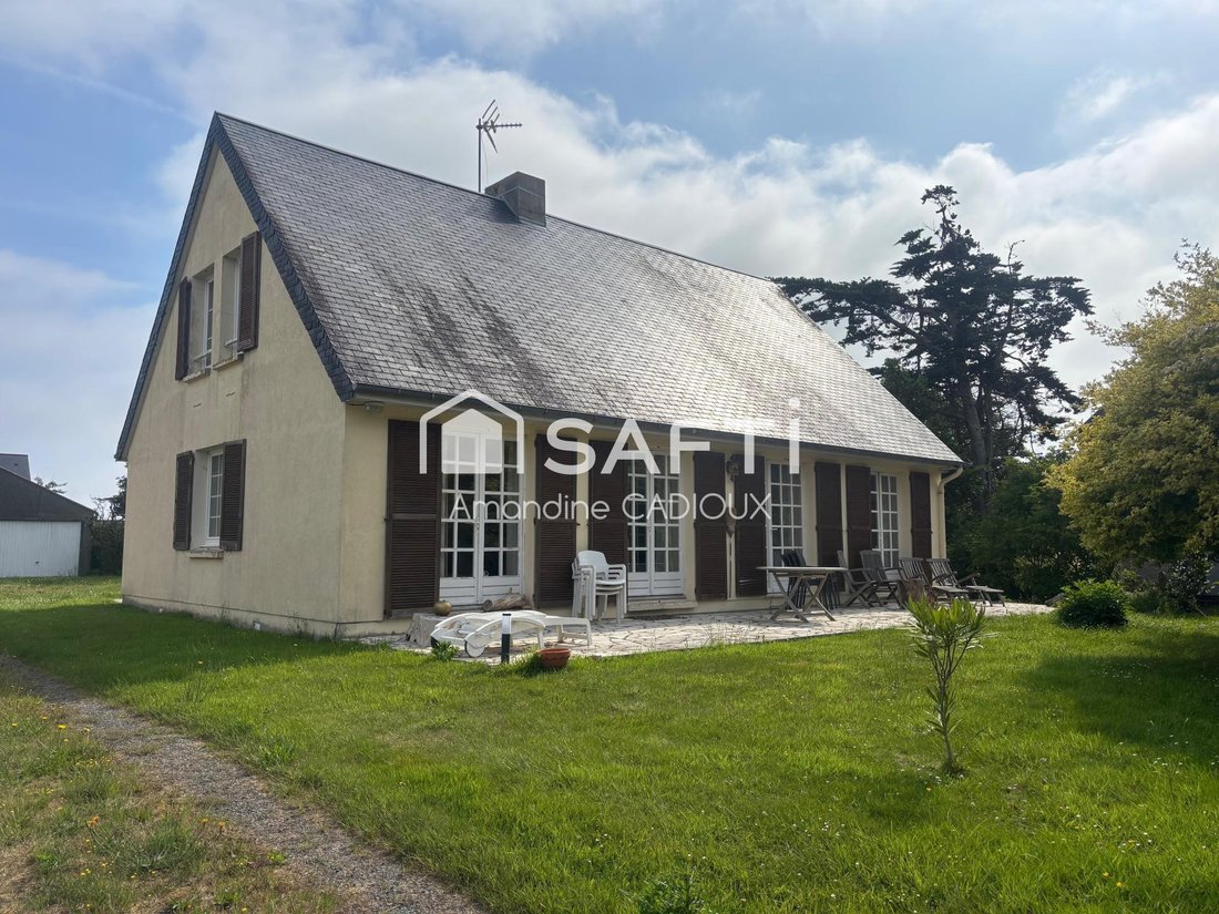 House in Vierville-sur-Mer, Normandy, France 1 - 17716801