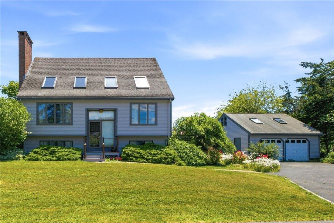 House in Bourne, Massachusetts, United States 1 - 18229444