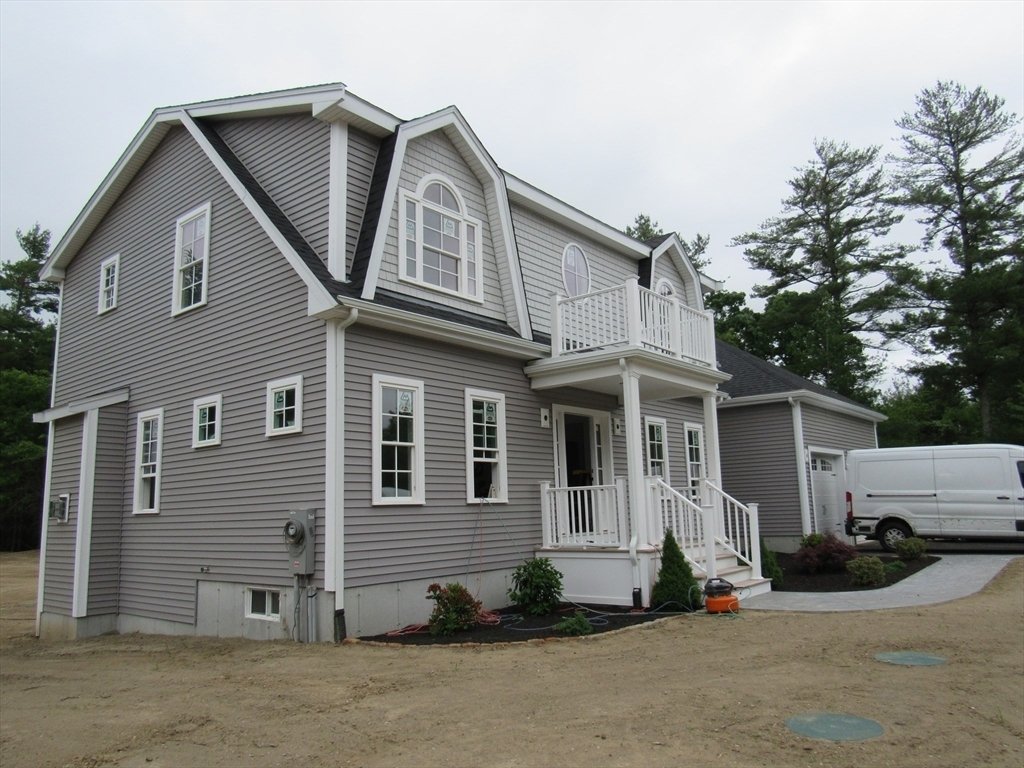 House in Middleborough, Massachusetts, United States 4 - 16011278