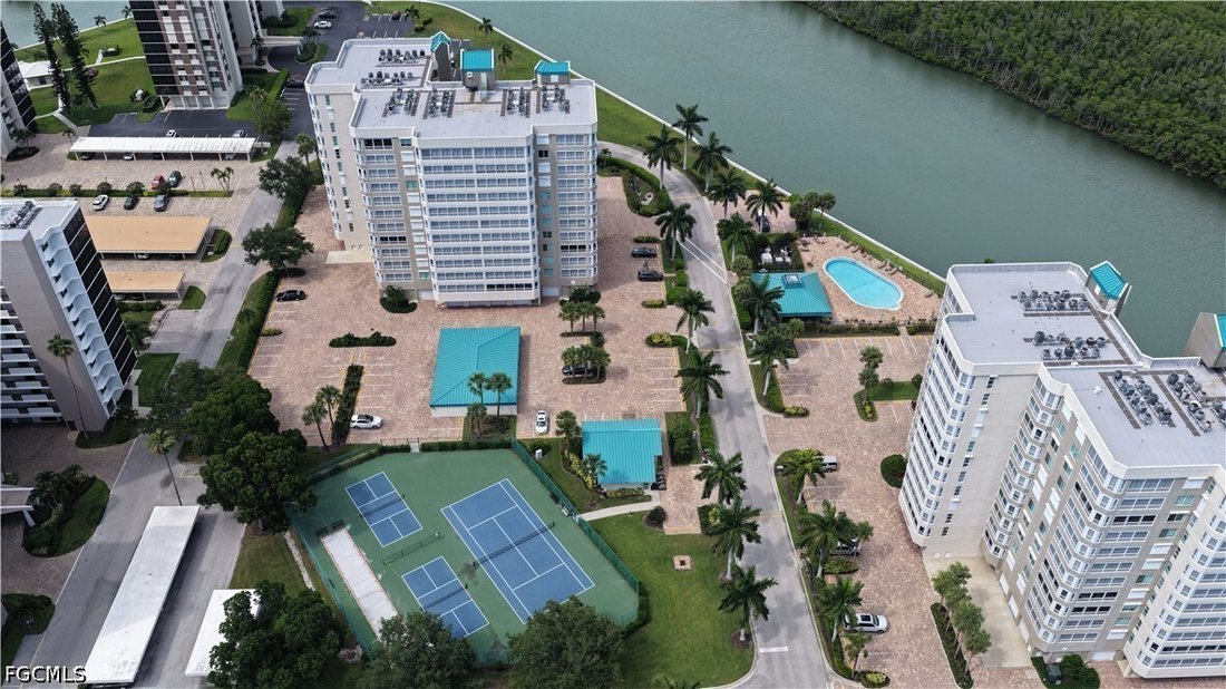 Condo in Naples, Florida, United States 1 - 18204565
