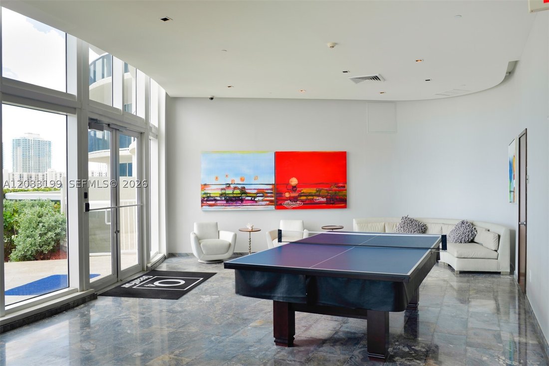 Condo in Sunny Isles Beach, Florida, United States 3 - 18126266