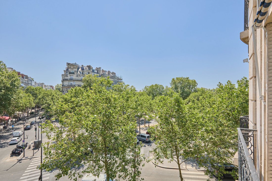Apartment in Gros Caillou, Paris 7e Arrondissement, Paris 5 - 18182514