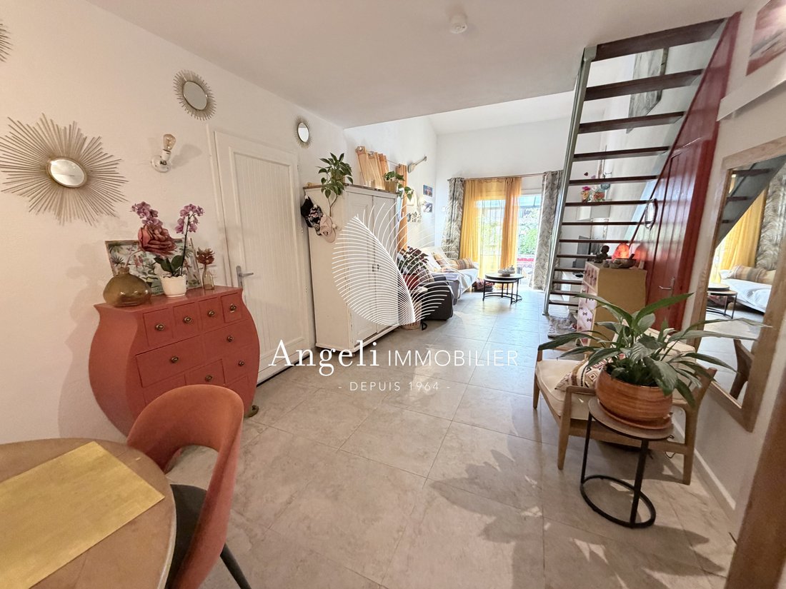 Casa a Fréjus, Provenza-Alpi-Costa Azzurra, Francia 4 - 18225926