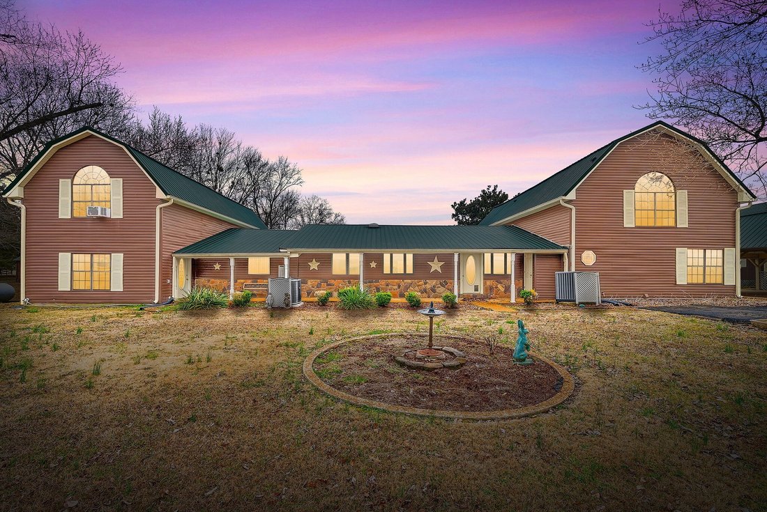 House in Paris, Tennessee, United States 4 - 18226401