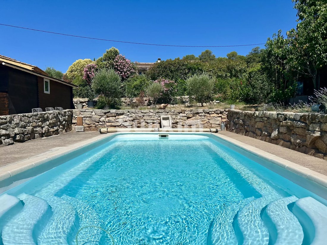 Villa in La Motte, Provence-Alpes-Côte d'Azur, France 2 - 18227473