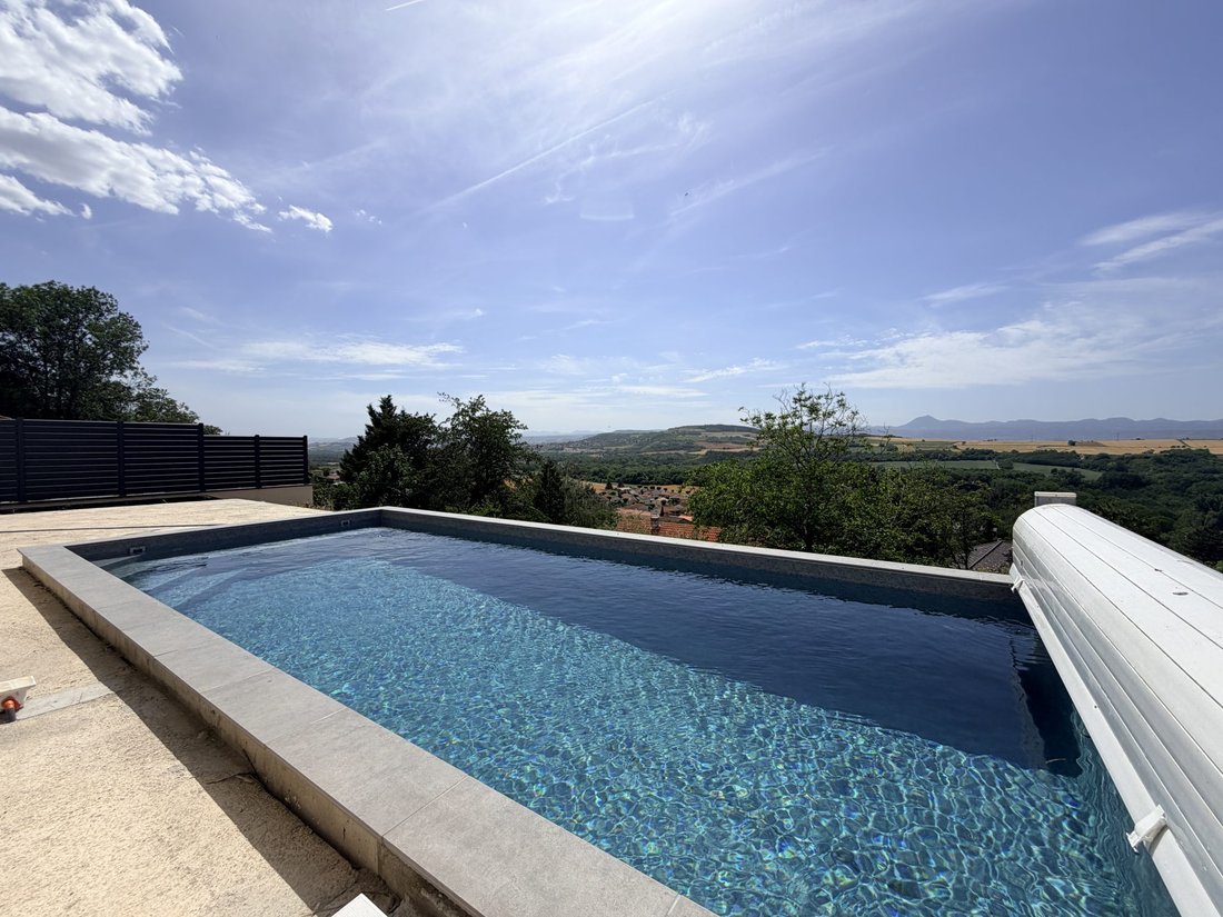 Villa in Mur-sur-Allier, Auvergne-Rhône-Alpes, France 4 - 18229216