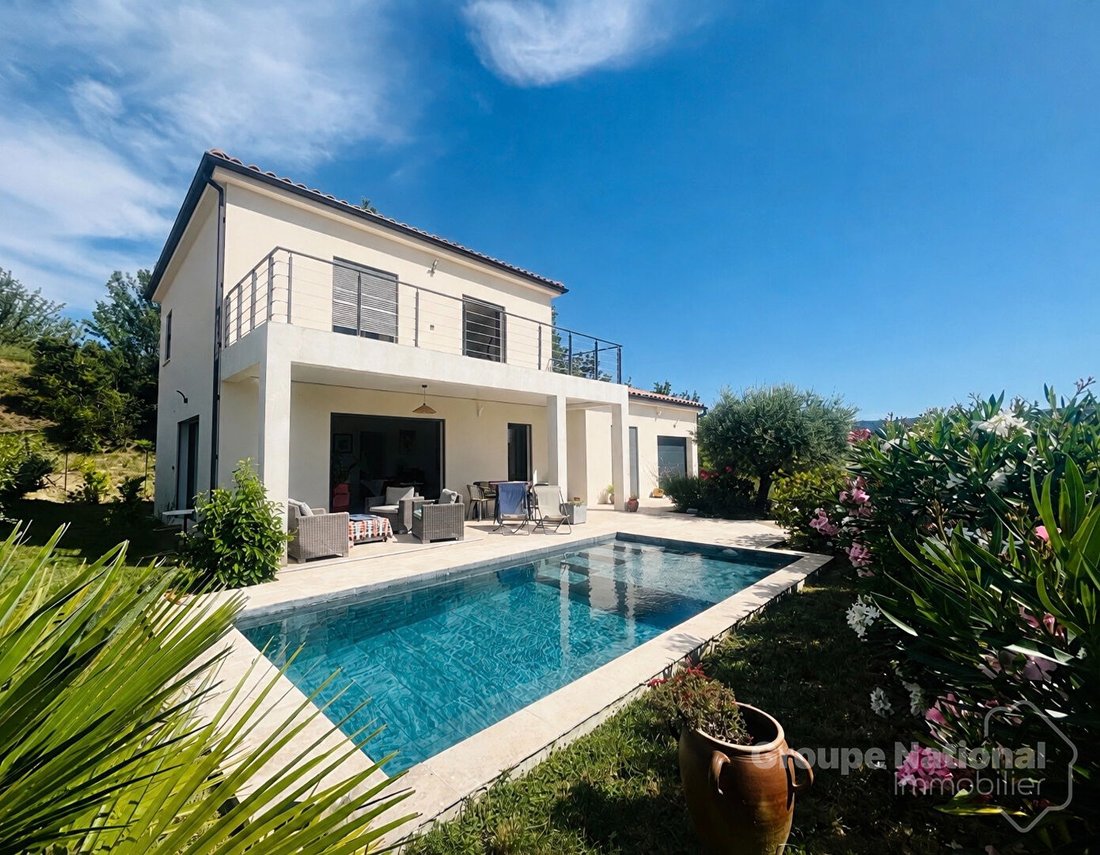 Villa in Goudargues, Occitania, France 3 - 18227896