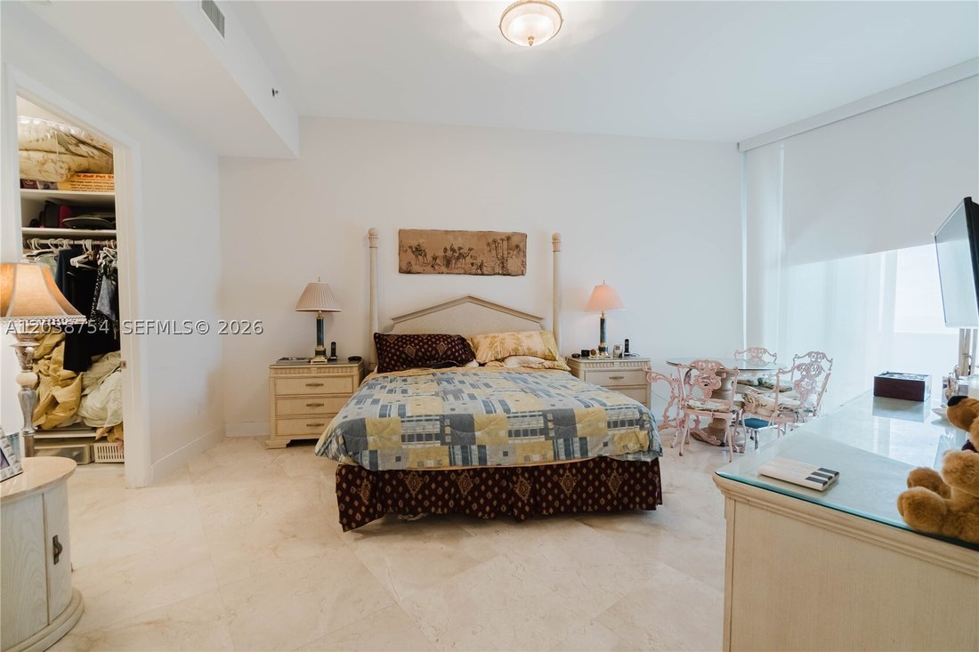 Condo in Sunny Isles Beach, Florida, United States 5 - 18230925