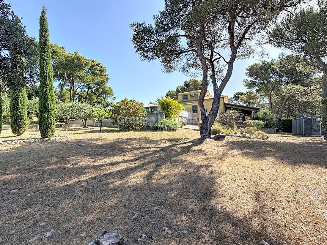 Villa in Taillades, Provence-Alpes-Côte d'Azur, France 2 - 18227901