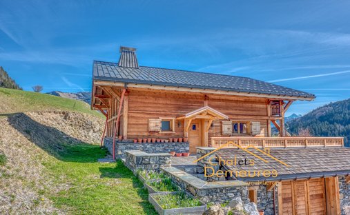 House in Saint-Nicolas-la-Chapelle, Auvergne-Rhône-Alpes, France 1
