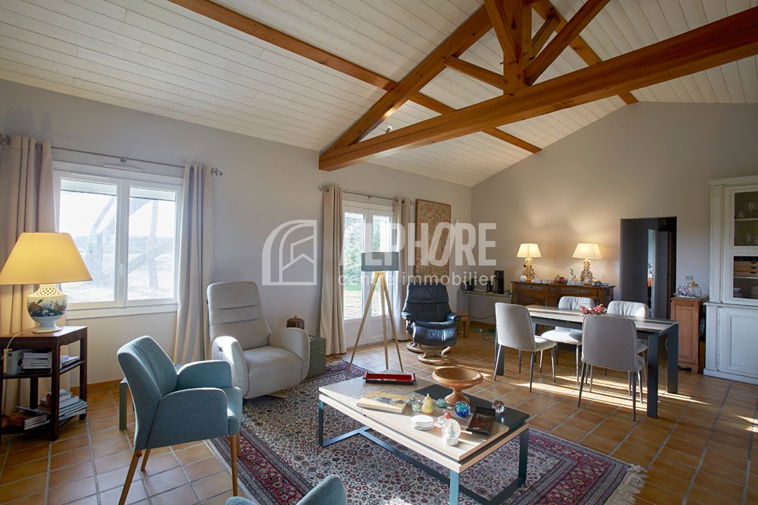 Villa in Les Moutiers-en-Retz, Pays de la Loire, France 1 - 18231235