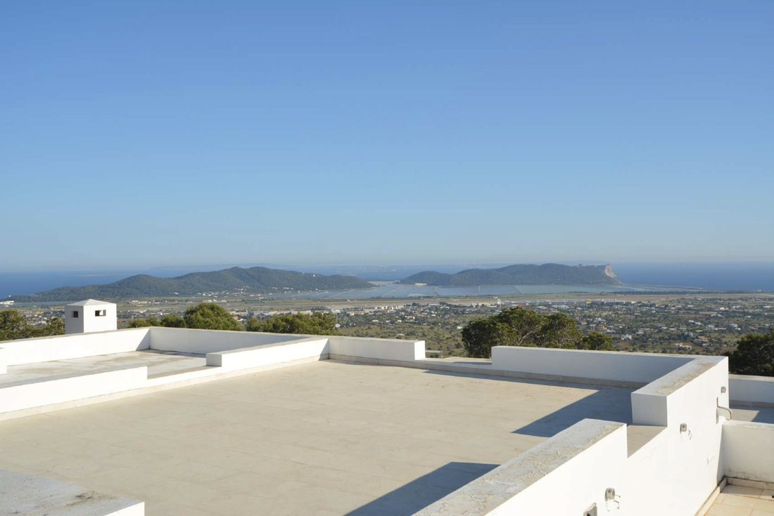 Villa in Ibiza Town, Balearic Islands, Spain 4 - 18224017