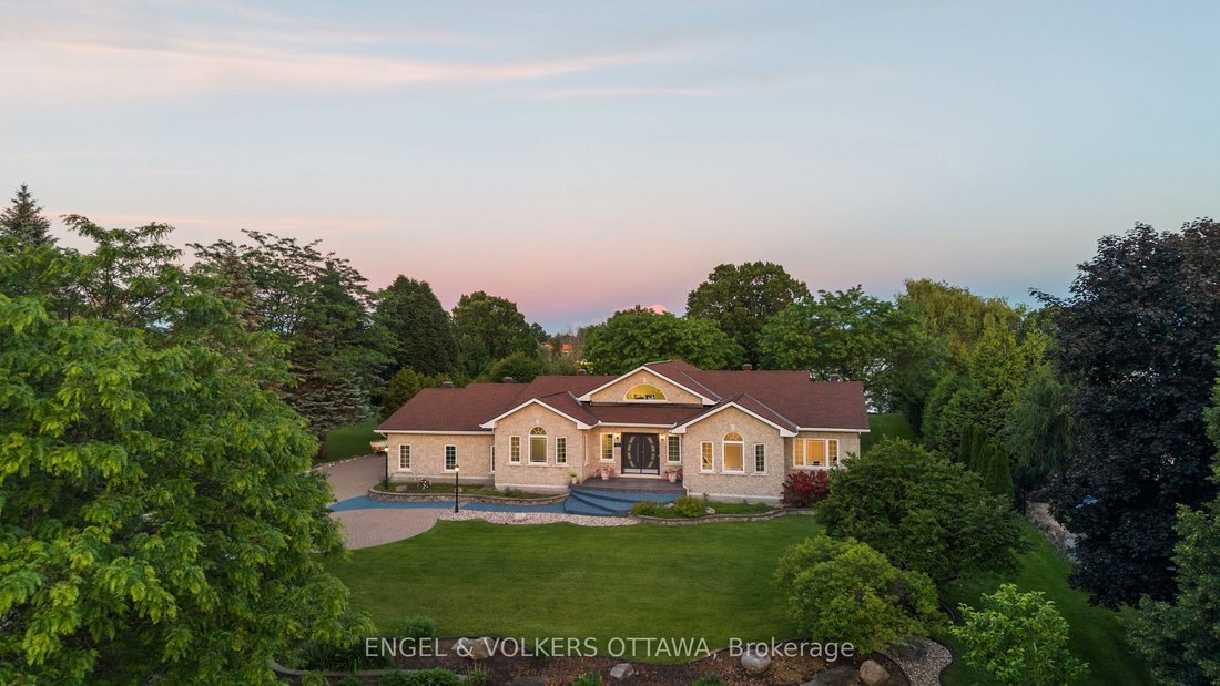 House in Ottawa, Ontario, Canada 2 - 18227291
