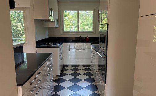 Apartamento en Napoleón, Maisons-Laffitte, Francia 1