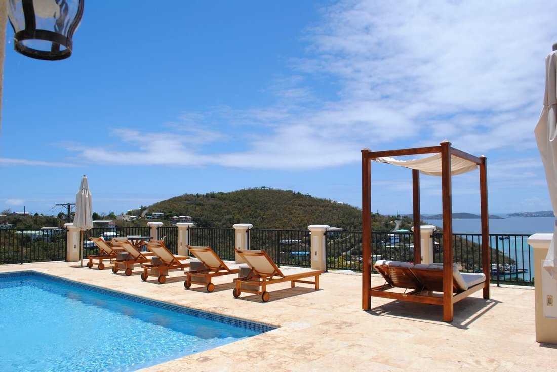Condo in Cruz Bay, St. John, U.S. Virgin Islands 3 - 18228975