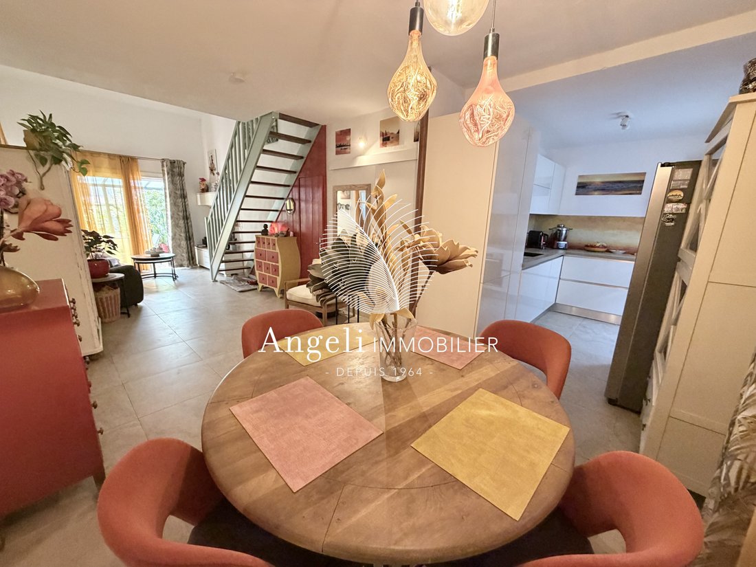 Casa a Fréjus, Provenza-Alpi-Costa Azzurra, Francia 3 - 18225926