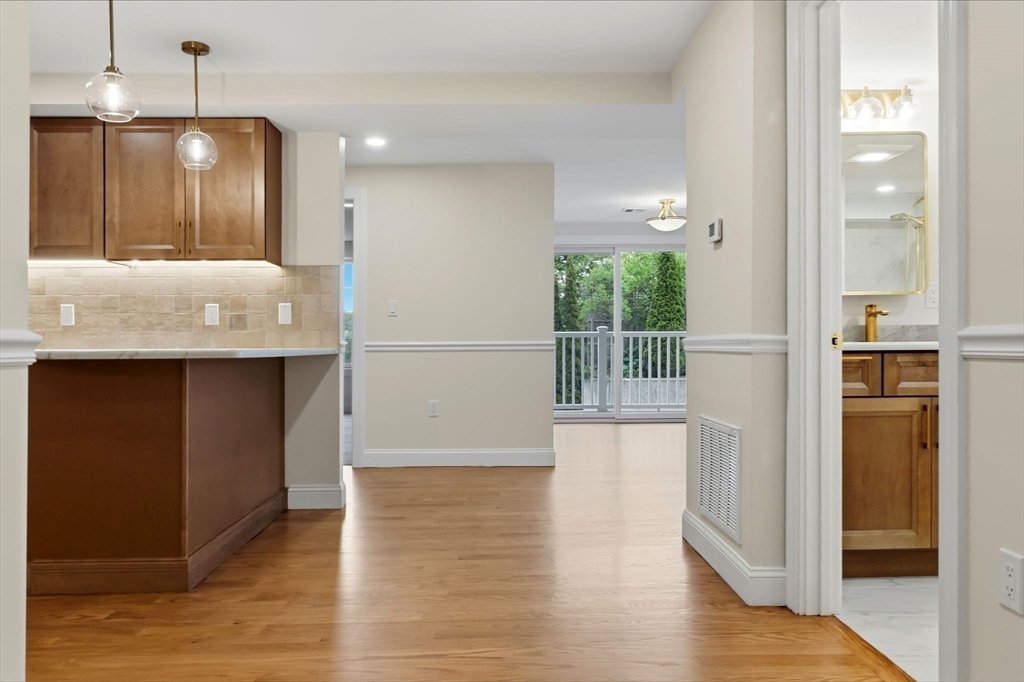 Condo in Gloucester, Massachusetts, United States 3 - 18230587