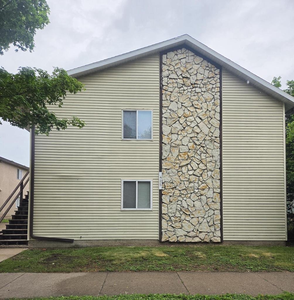 La Crosse, Wisconsin, United States 2 - 18225808