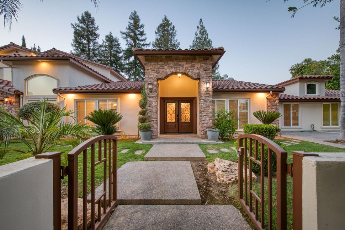 House in Fresno, California, United States 1 - 18225521