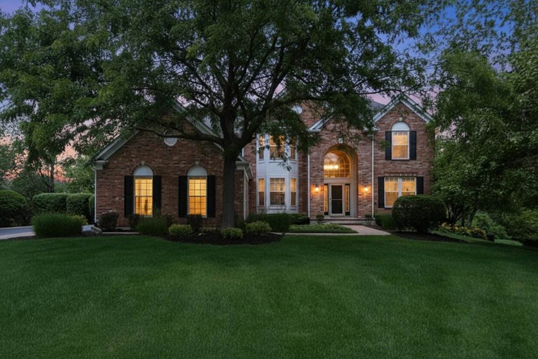 House in Algonquin, Illinois, United States 3 - 18227082