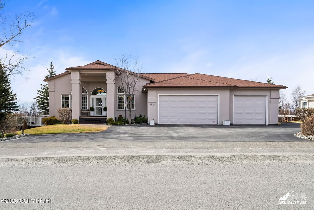 House in Anchorage, Alaska, United States 1 - 18233613