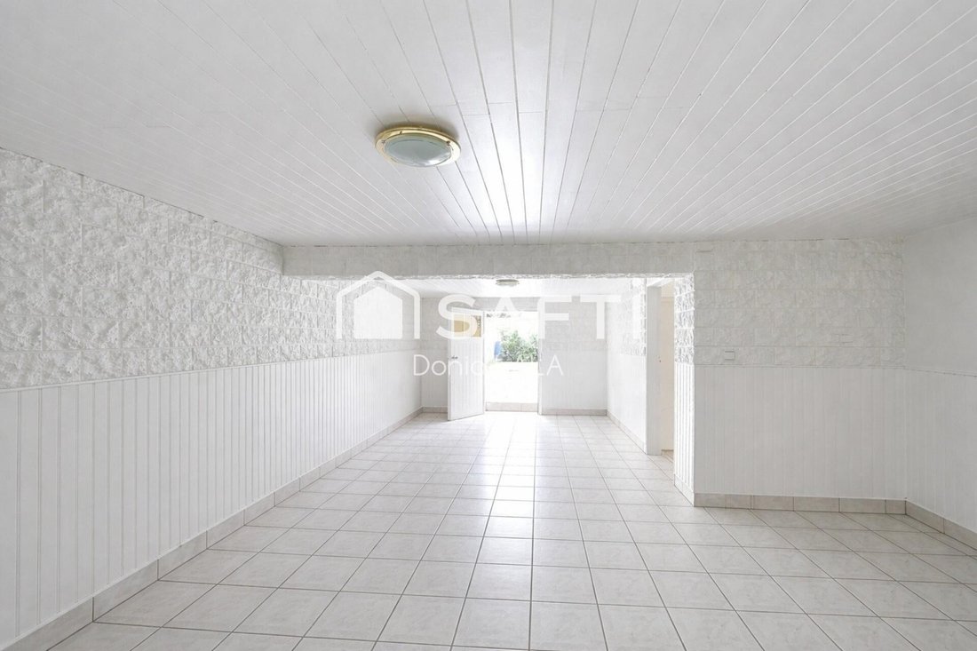 House in Creteil, Ile-de-France, France 5 - 18233377