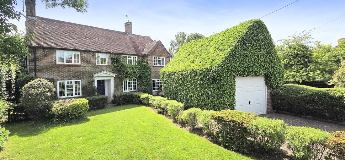 House in Ardingly, England 1 - 18224172