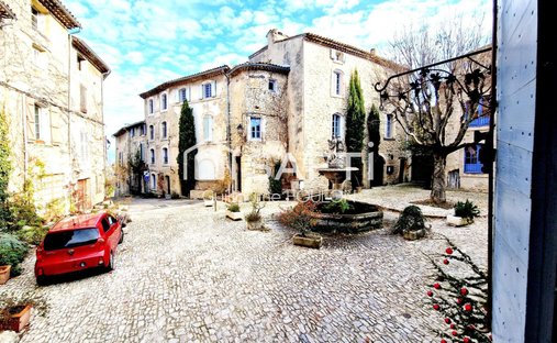 House in Saignon, Provence-Alpes-Côte d'Azur, France 1