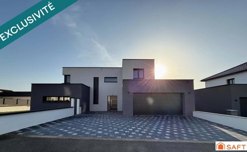 House in Sainte-Marie-aux-Chenes, Grand Est, France 1