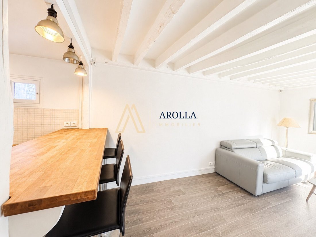 Apartment in Lorette-Martyrs, Paris 9e Arrondissement, Paris 3 - 18229150