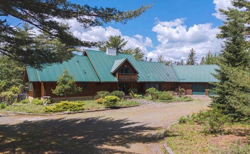 Maison à Newburne, Nouvelle-Écosse, Canada 1