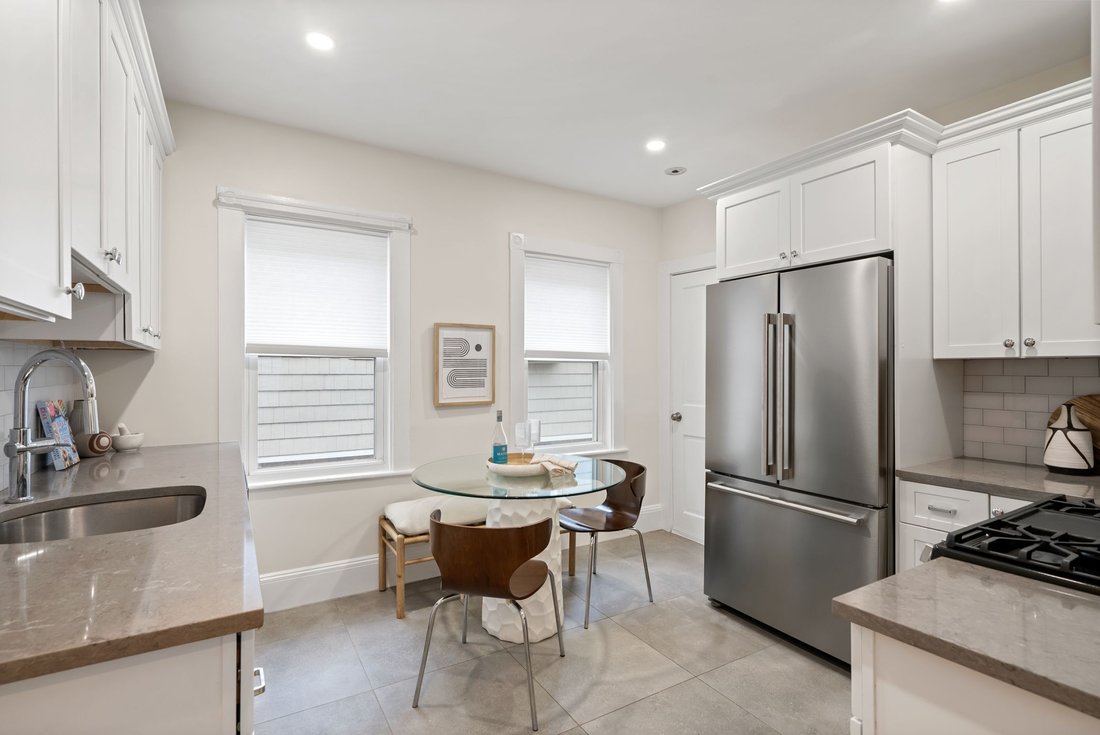 Apartment in Somerville, Massachusetts, United States 4 - 18231247